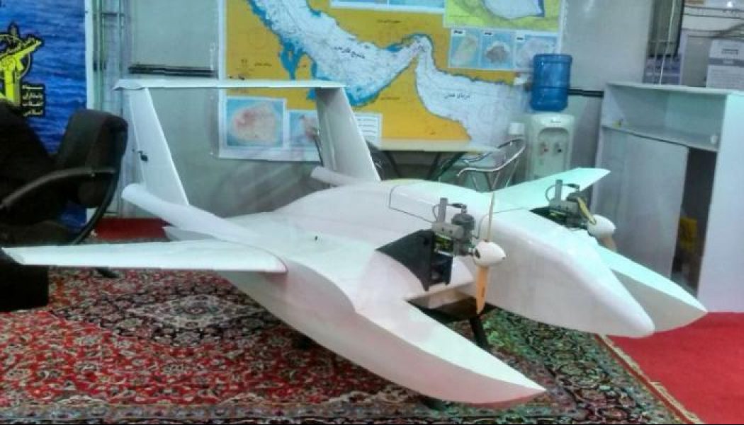 إيران تصنع طائرة “انتحارية” دون طيار لمهمات المراقبة