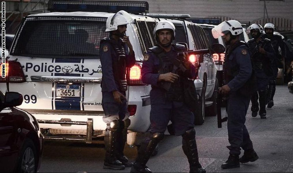 البحرين: تفكيك “خلية إرهابية” تدرّبت بإيران والعراق