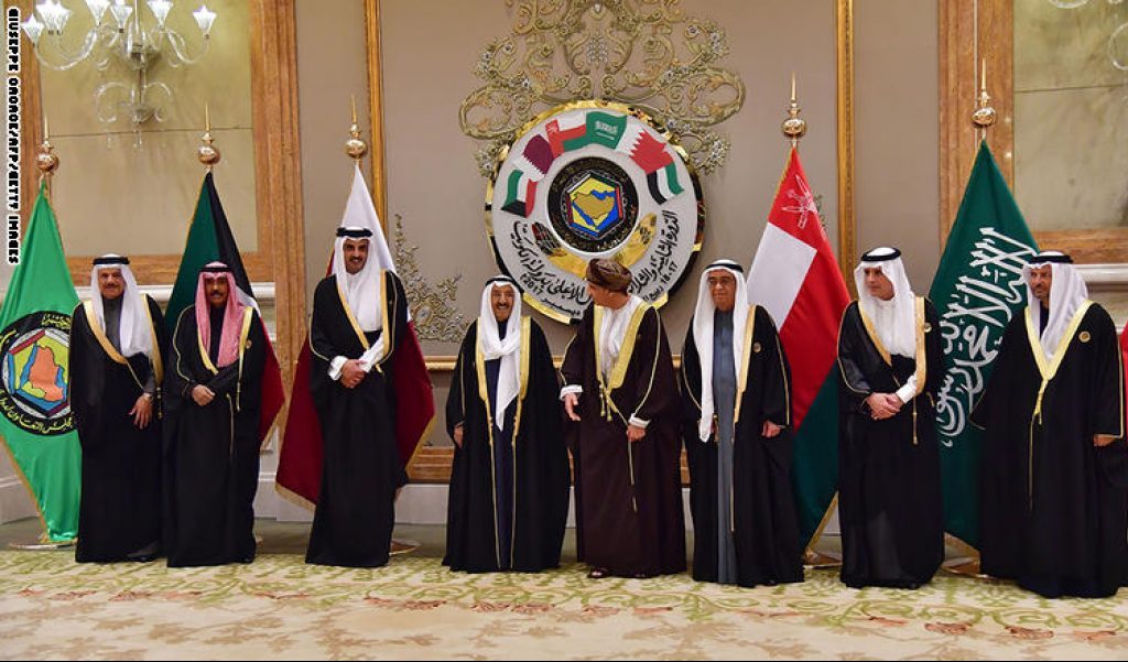 أمير الكويت مفتتحا القمة الخليجية: ندعو الحوثي للامتثال للمجتمع الدولي.. وتعامل إيران بالمنطقة هاجس