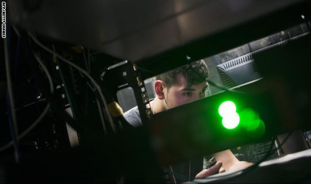 إيران: علينا مد نفوذنا بالمنطقة ونحن رابع قوة سايبرية